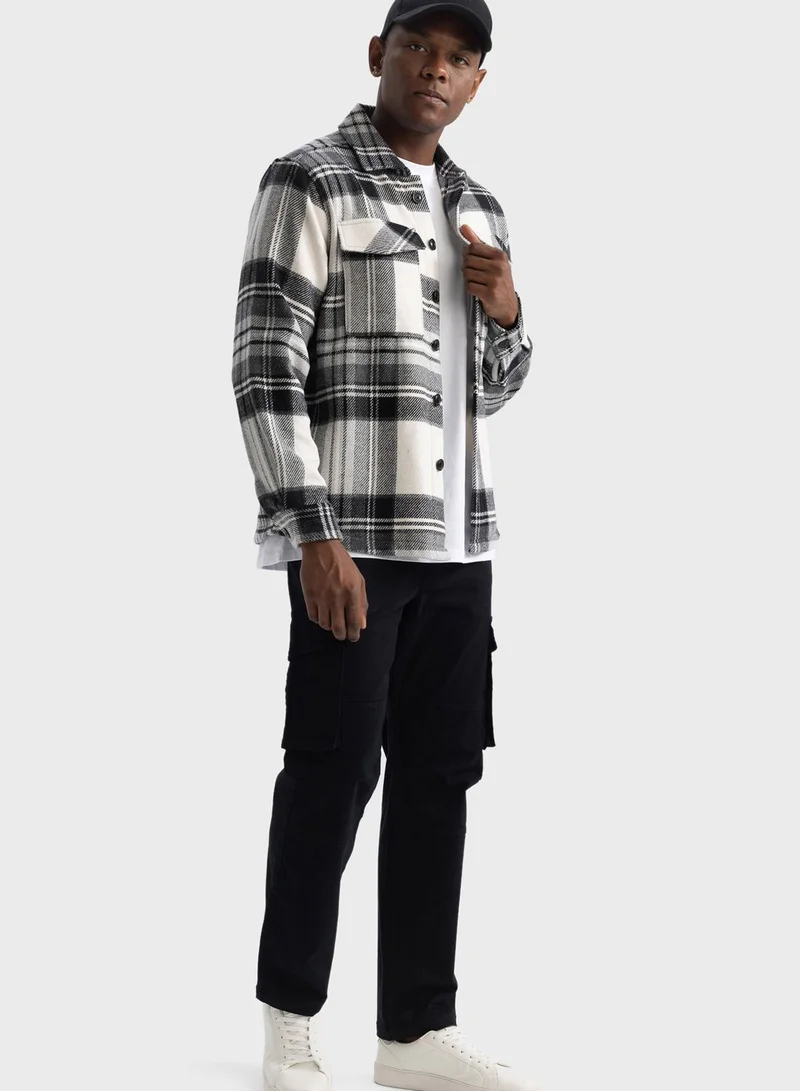 ديفاكتو Flap Pocket Regular Fit Shirt