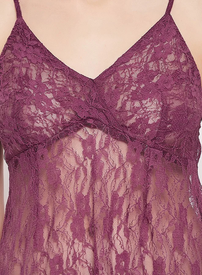 كلوفيا Clovia Chic Basic Self-Patterned Babydoll in Wine Colour with G-string - Lace
