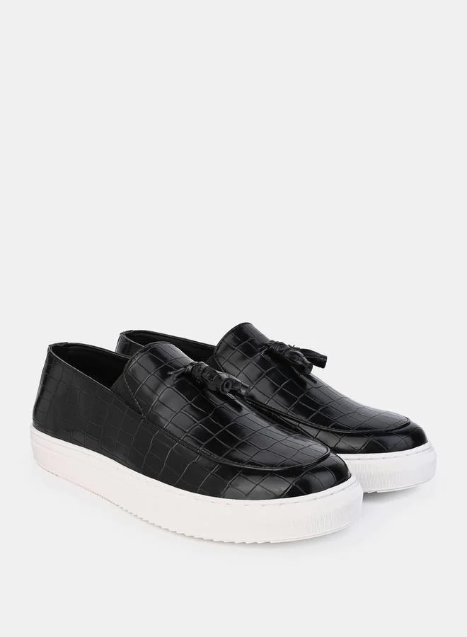 ستايلي Croc Embossed Slip On Loafers