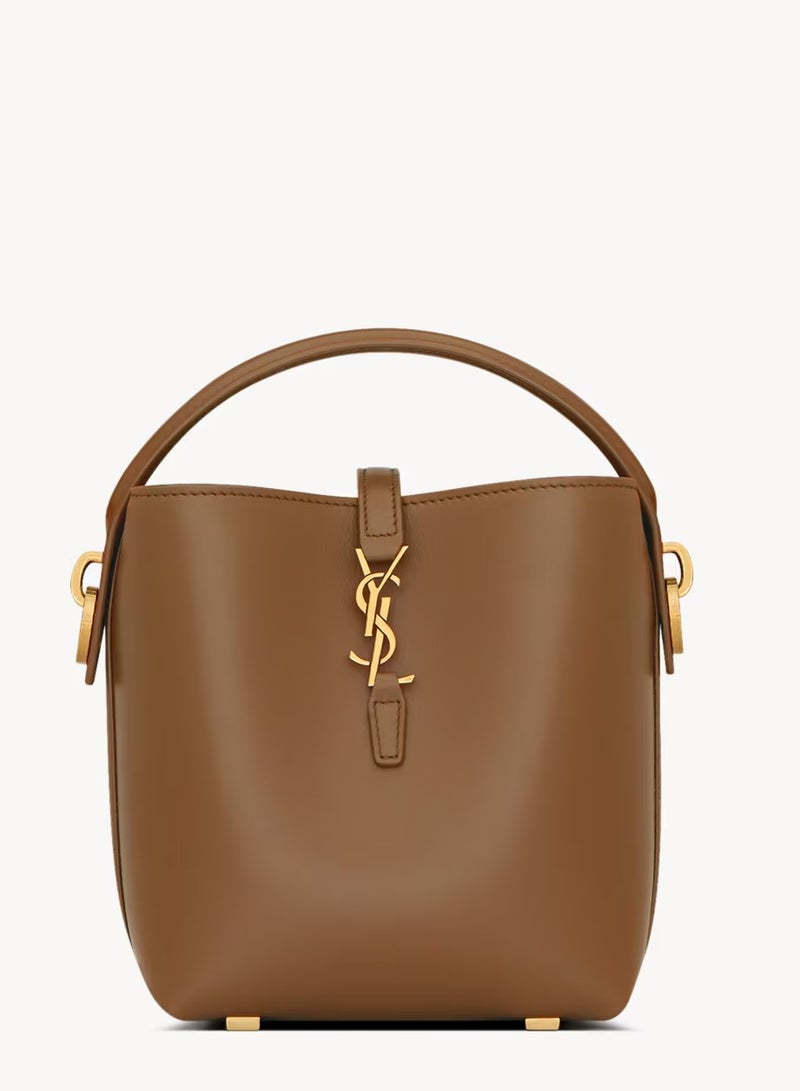 Le 37 YSL Bucket Bag in Smooth Leather - Image 1