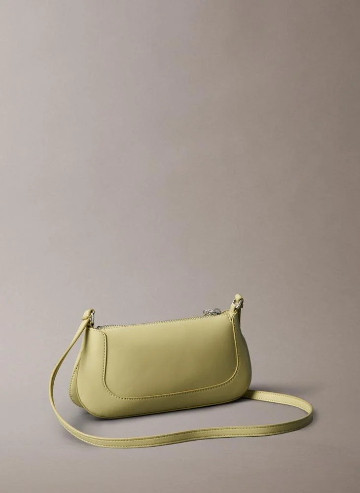 كالفن كلاين Logo Hardware Zip Crossbody