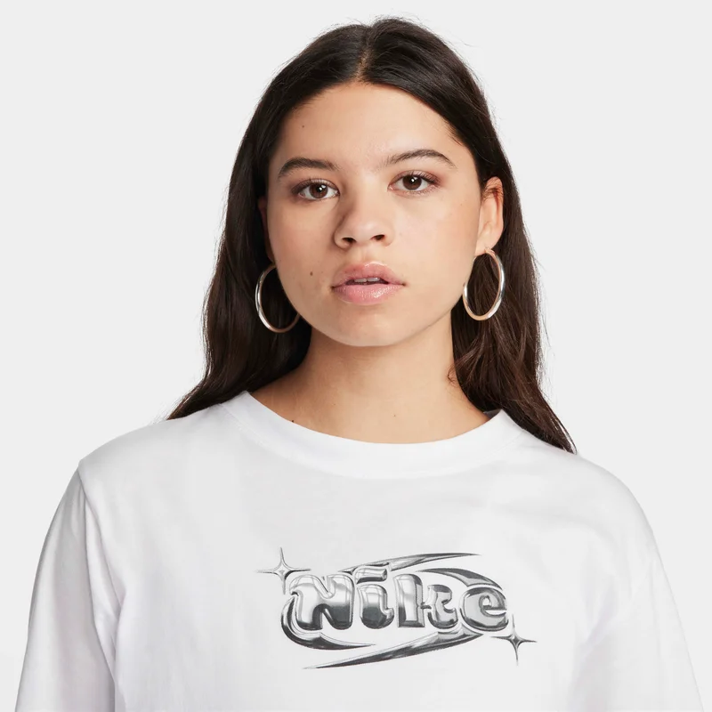 Nike White Women's Sportswear Long-Sleeve T-Shirt for Women | Best Price UAE