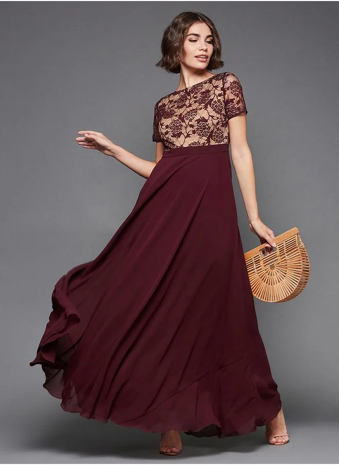 مس تشايس Lace Detailed High Neck Maxi Dress by Styli