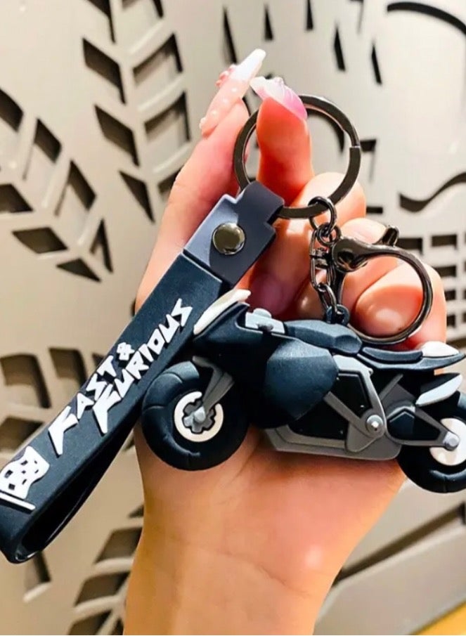 جاست فور يو سلسلة مفاتيح وميدالية بخطاف عصرية متعددة الاستخدام - Image 2