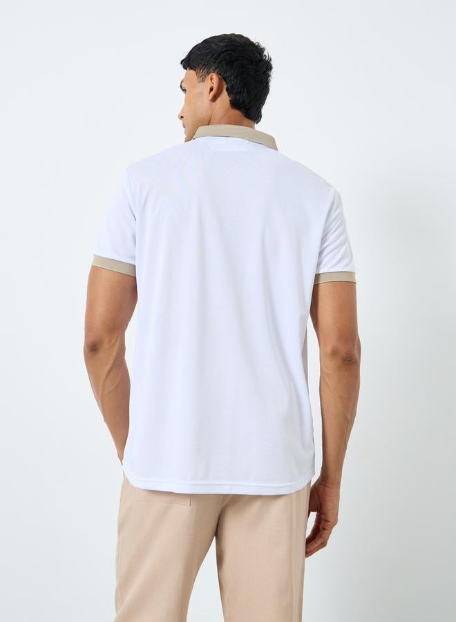 ستايلي تيشيرت بولو سادة بقصة عادية - Image 4