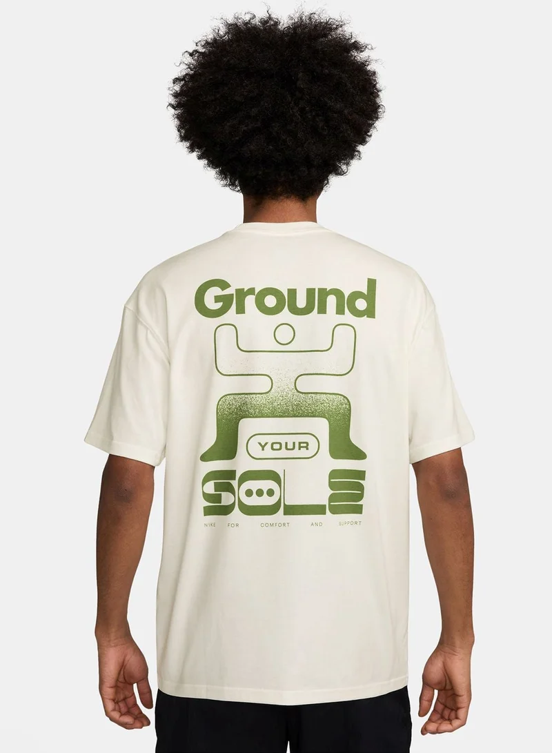 نايكي تيشيرت  متوسط برسومات