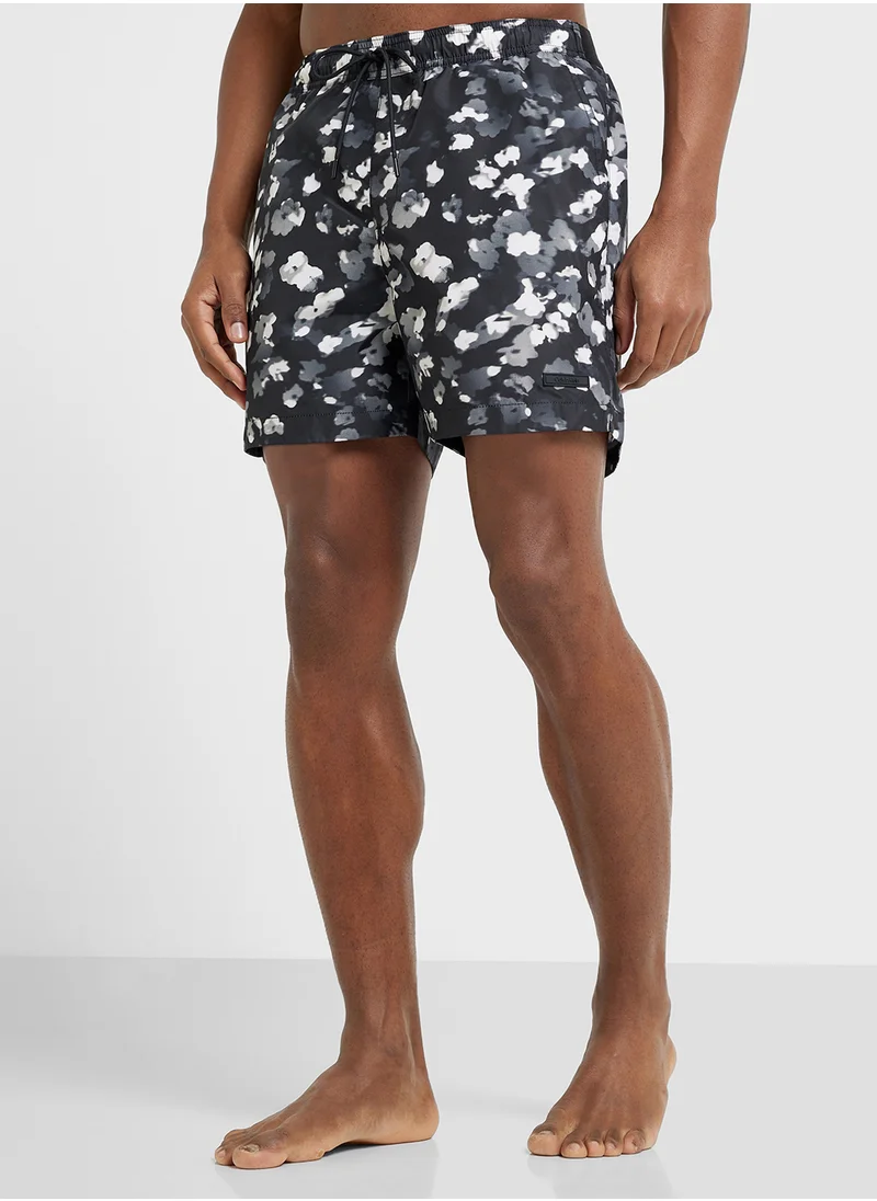 كالفن كلاين Printed Drawstring Shorts