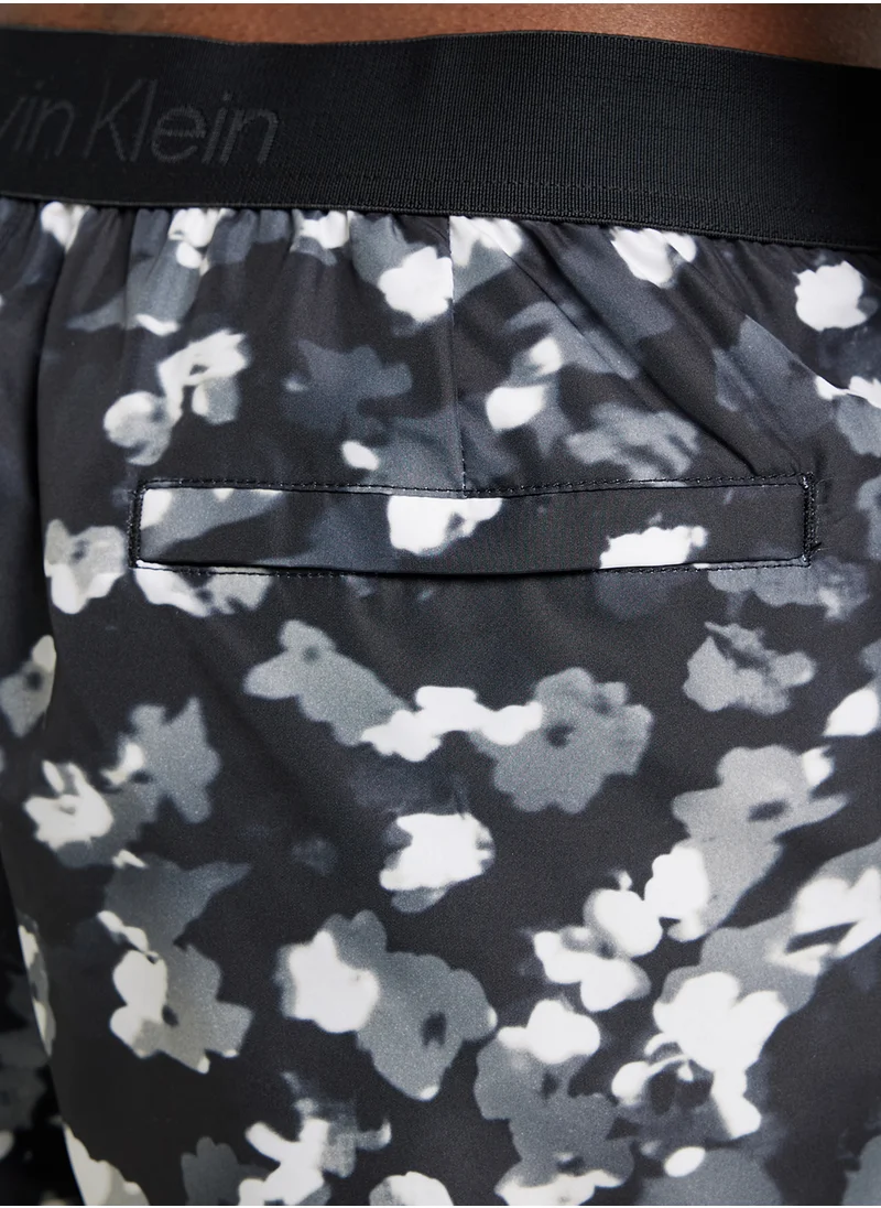 كالفن كلاين Printed Drawstring Shorts