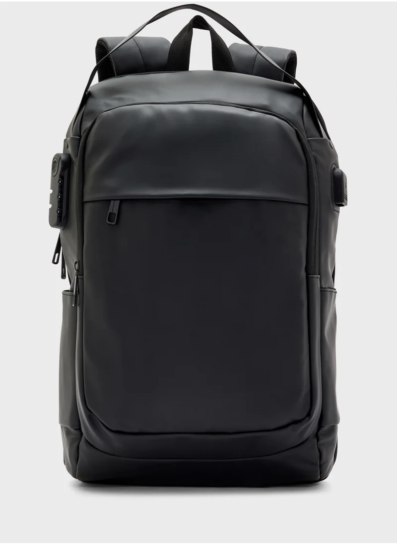 Robert Wood Padded Back Support Casual Backpack With Usb Port
