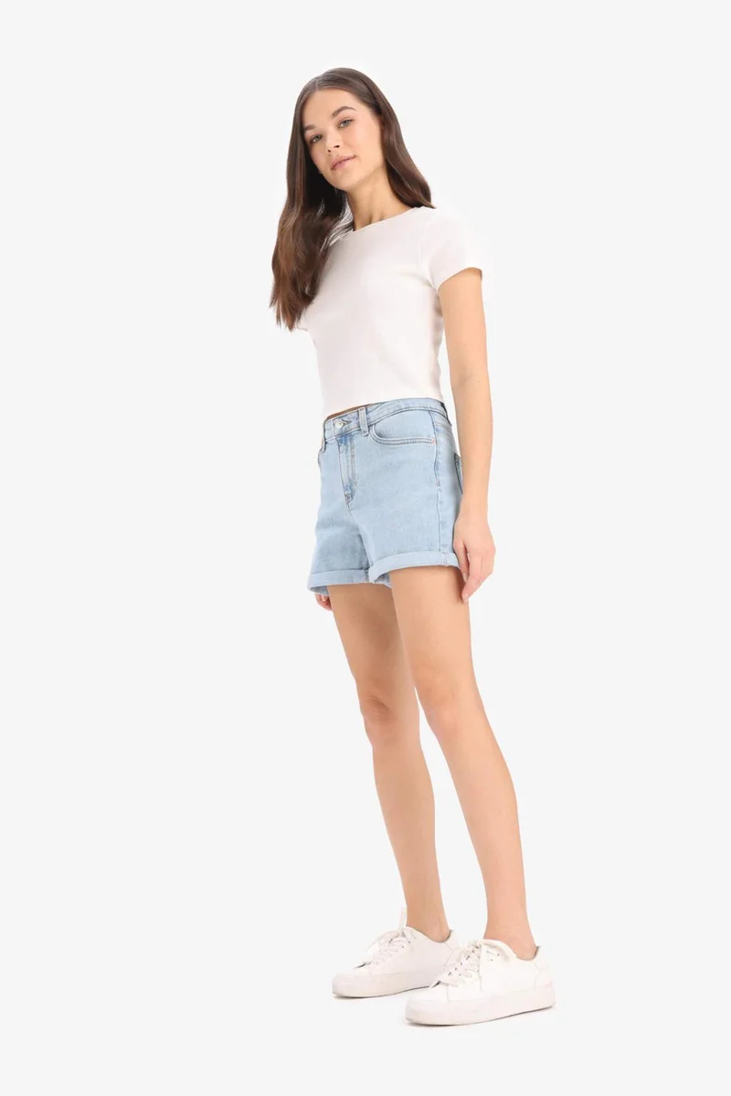 ديفاكتو Denim High waist Super Skinny Hem Shorts