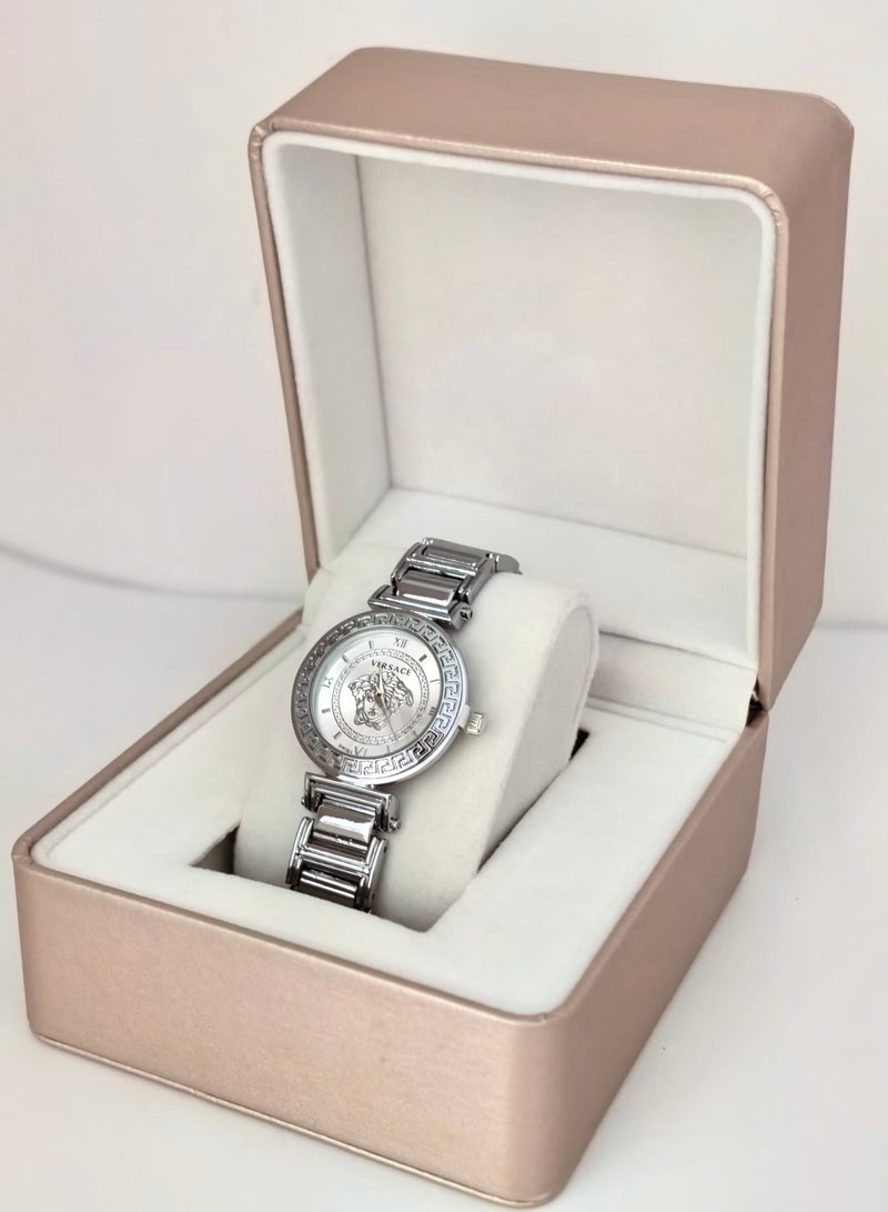 ساعة فاخرة وأنيقة من الفولاذ المقاوم للصدأ - Image 1