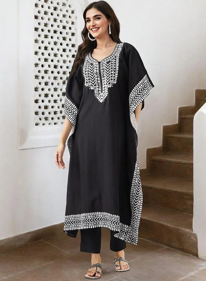 ISHIN Black roman silk Embellished Pattern Straight Kurta Set for Women with Round Neck Neckline Three-Fourth Sleeves Calf length Upper Body Wear Tunic Full Length Bottom Body Wear Palazzo Elastic Closure - Perfect for Festive Occasions