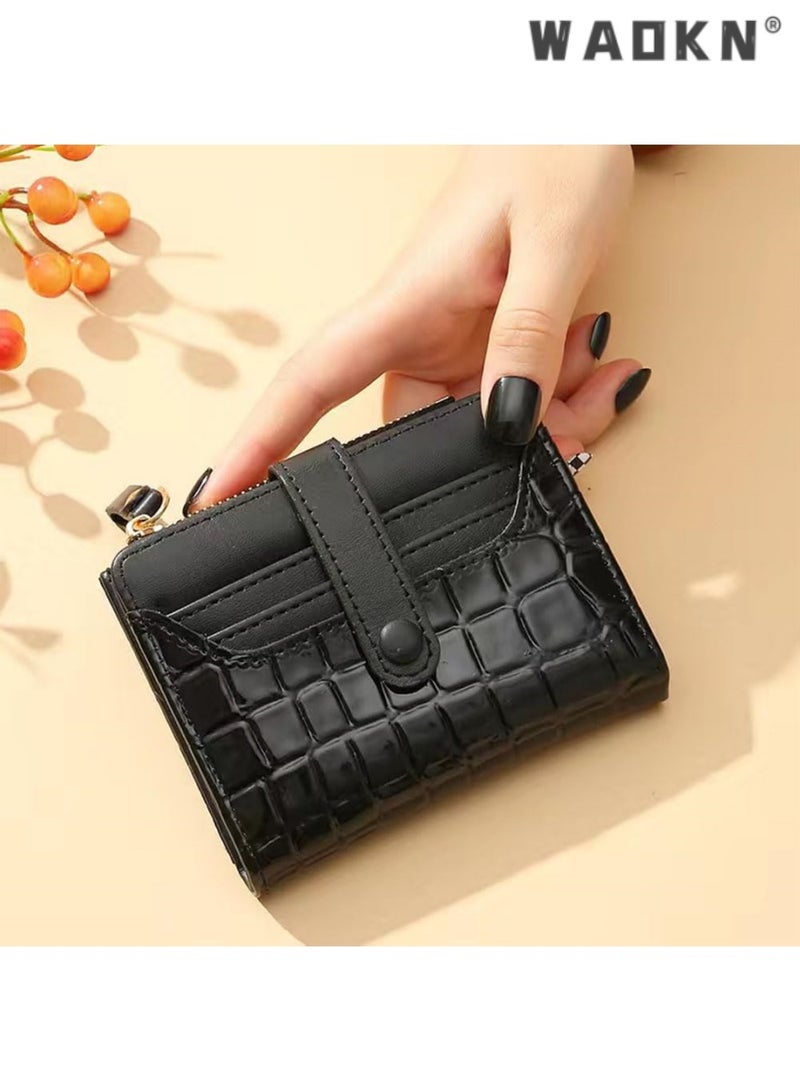 دبليو أيه أو كي أن محفظة السيدات RFID حاجز مزدوج للطي محفظة جلدية الرمز البريدي عملة محفظة بطاقة الائتمان كليب محفظة سيدة صغيرة نمط نسيج نافذة معرف ( أسود ) - Image 2
