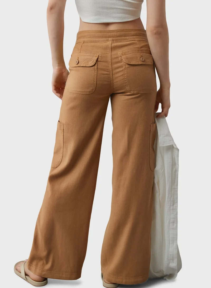 American Eagle High Waist Cargo Pants