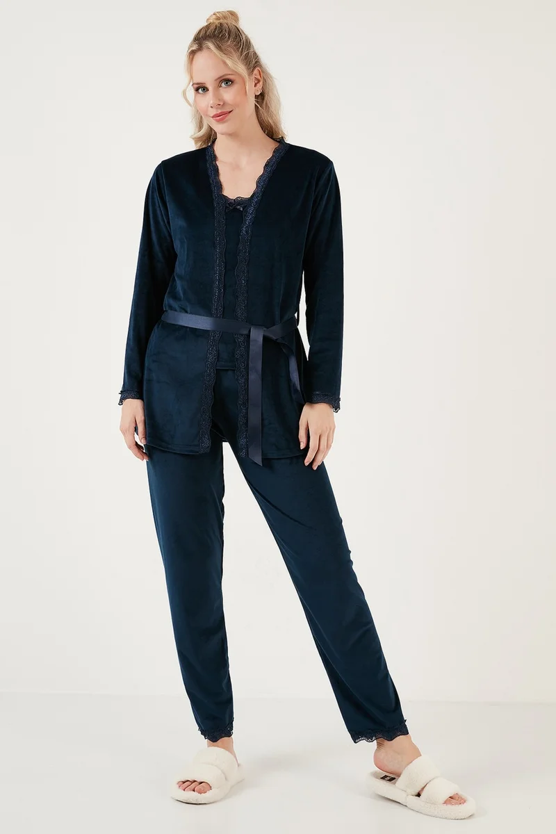 ليلا Regular Fit Lace Soft Textured Velvet Pajama Set with Dressing Gown Women's Pajama Set 6095545