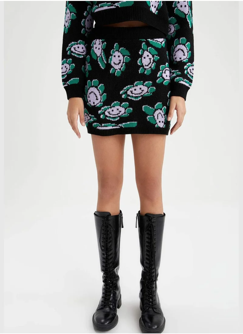 ديفاكتو Regular Fit Elasticated Waist Flower Print Skirt