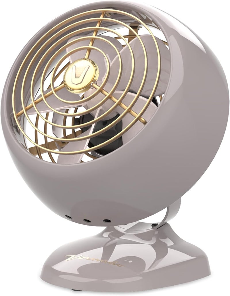 Vornado مروحة VFAN™ الصغيرة، مروحة كلاسيكية عتيقة، مروحة هواء معدنية، للمكتب وجانب السرير، سرعتان، ميل قابل للتعديل، تبريد شخصي مع تدفق هواء مستهدف، هادئة، خشب متجرف - Image 1