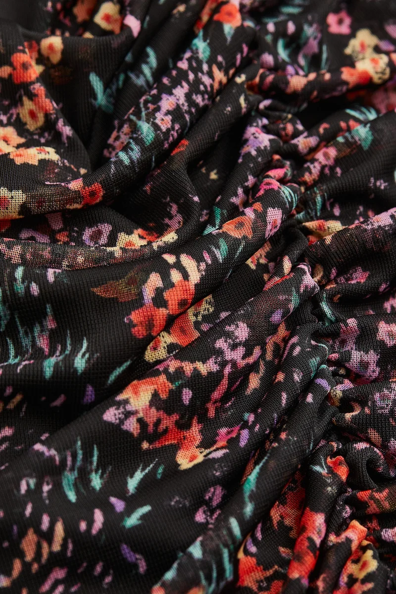 H&M Gathered mesh dress