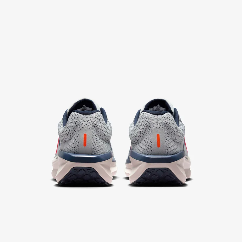 Nike Men's Winflo 11 Road Running Shoes