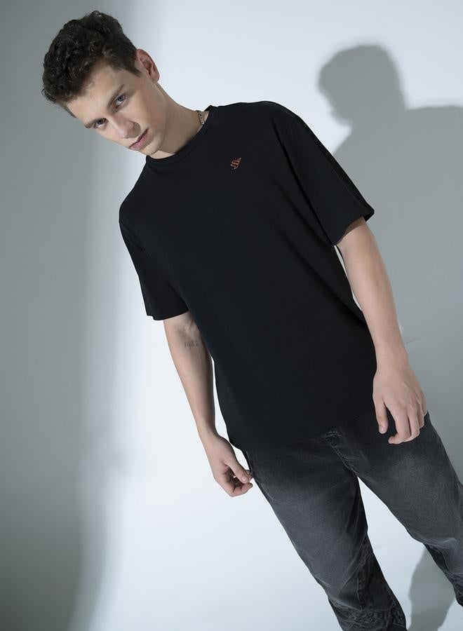Hubberholme Black T-shirt for Men, Casual Essential - Image 5