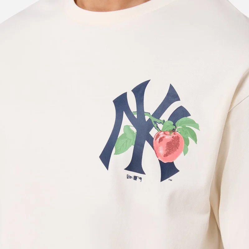 NEW ERA Men's MLB New York Yankees Fruit Graphic T-Shirt