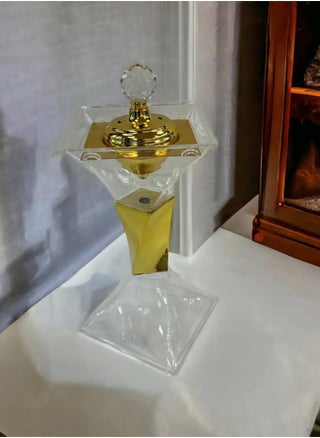 Acrylic incense burner with a lid, elegant in design and shape to perfume the home with the best incense. Distinctive with a luxurious golden metal decorative cover - pzsku/Z6AD3A67D8F44C2E718B7Z/45/_/1698484194/16563df9-f6b2-4b1d-8de4-c1ffdd4956ad