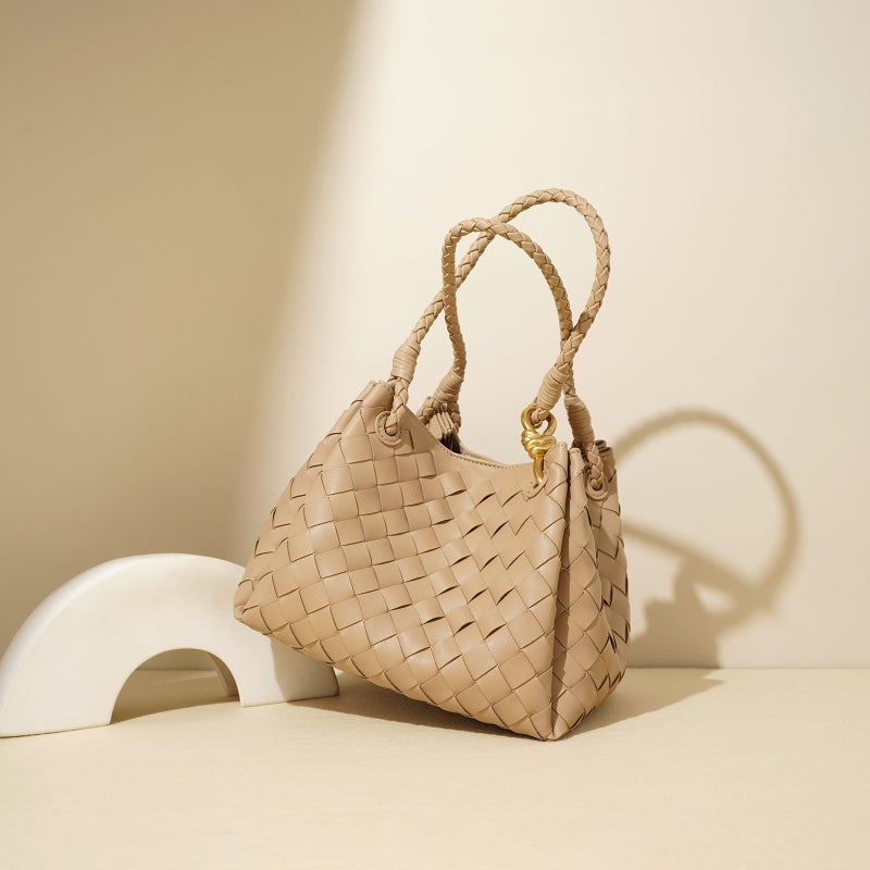 2025 Niche Design New Metal Rope Buckle Woven Tote Bag Single Shoulder Large Bag Satchel Large Capacity Retro Women'S Bag - Image 3