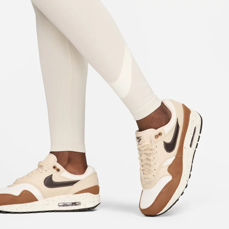 Nike Women's Sportswear Classics Graphic Leggings