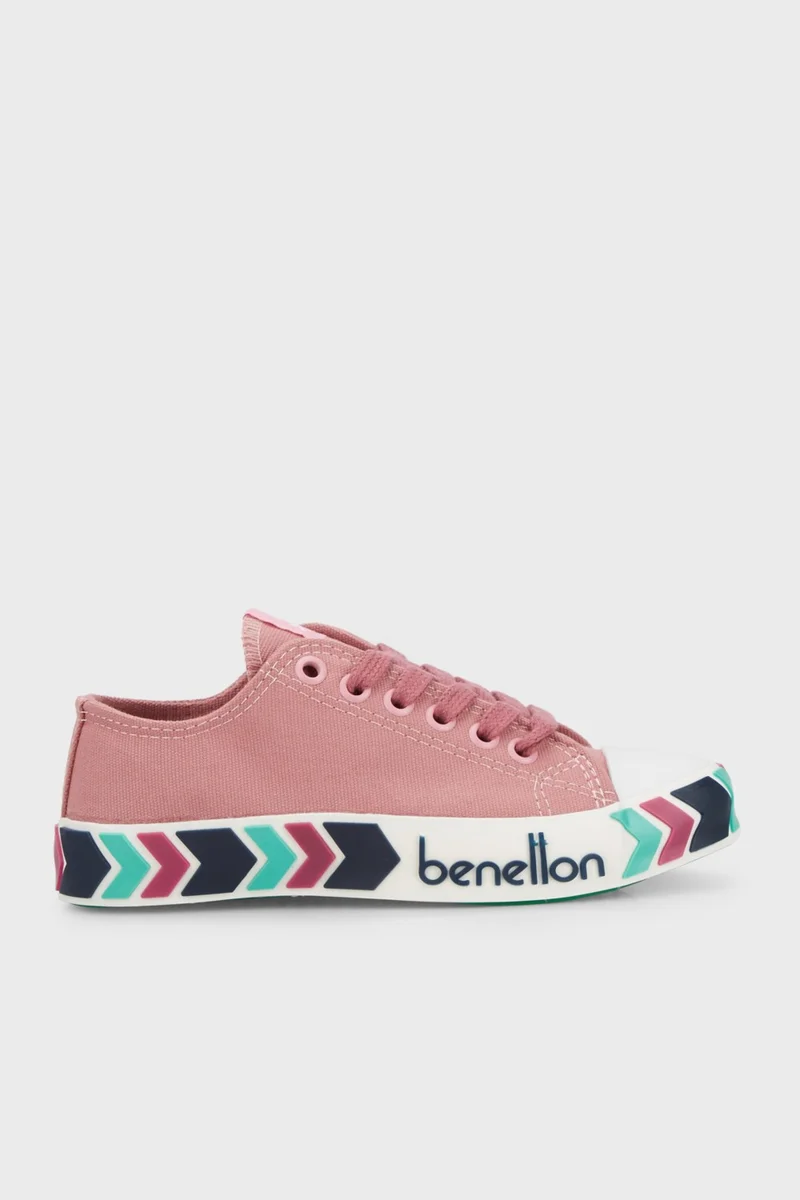يونايتد كولورز أوف بينتيون Sneaker Shoes Women's Shoes Bn