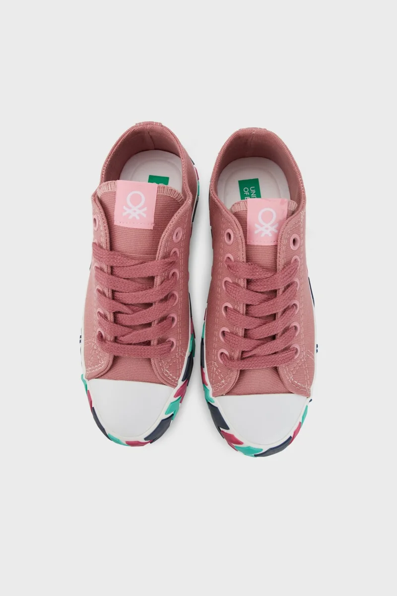 يونايتد كولورز أوف بينتيون Sneaker Shoes Women's Shoes Bn
