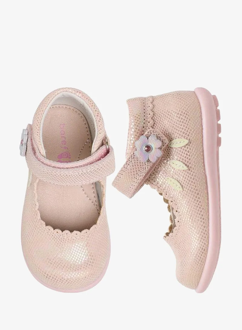 بيرفيت أحذية ماري جين بنقوش مع إغلاق بخطاف وحلقة