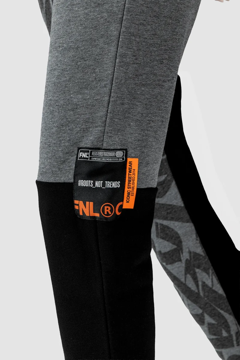 اف ان ال Roots Sweatpants