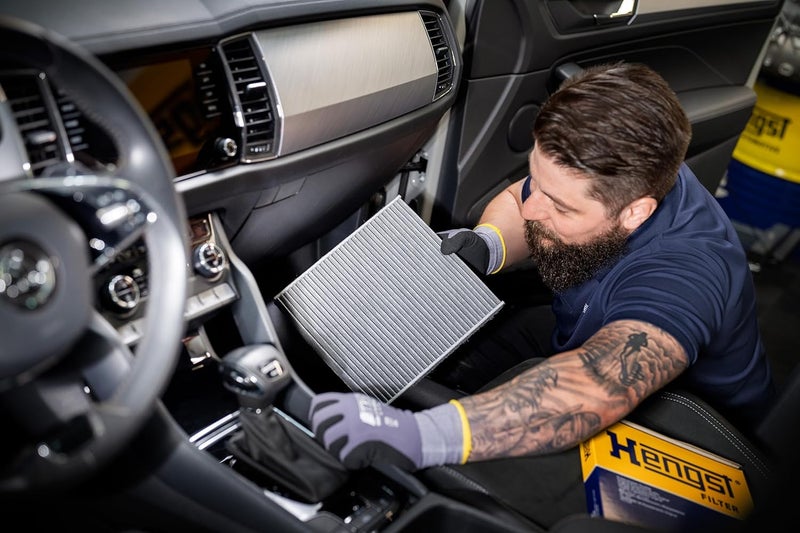 Hengst E2998LC Activated Carbon Cabin Filter - Image 4