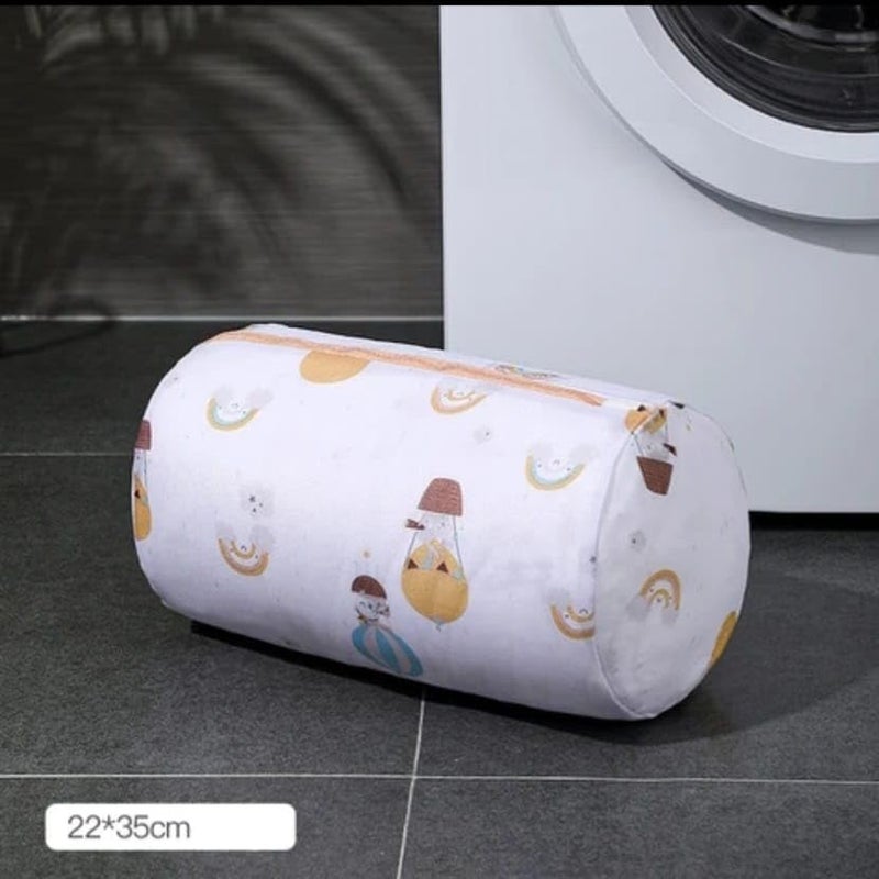 Home-Cloud HomeCloud Mesh Laundry Bags | Safeguarding Delicate Fabrics in Your Washing Machine | Set of 5 with Zip Lock for Delicate Clothes, Stockings, Underwear, Bras & Lingerie (Beige) - Image 3