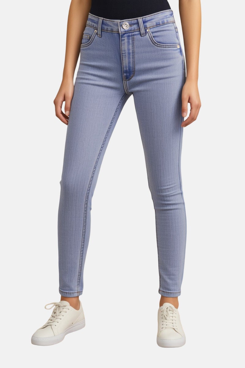 Bershka جينز دنيم ضيق للنساء، مغسول وقابل للتمدد، أزرق - Image 1