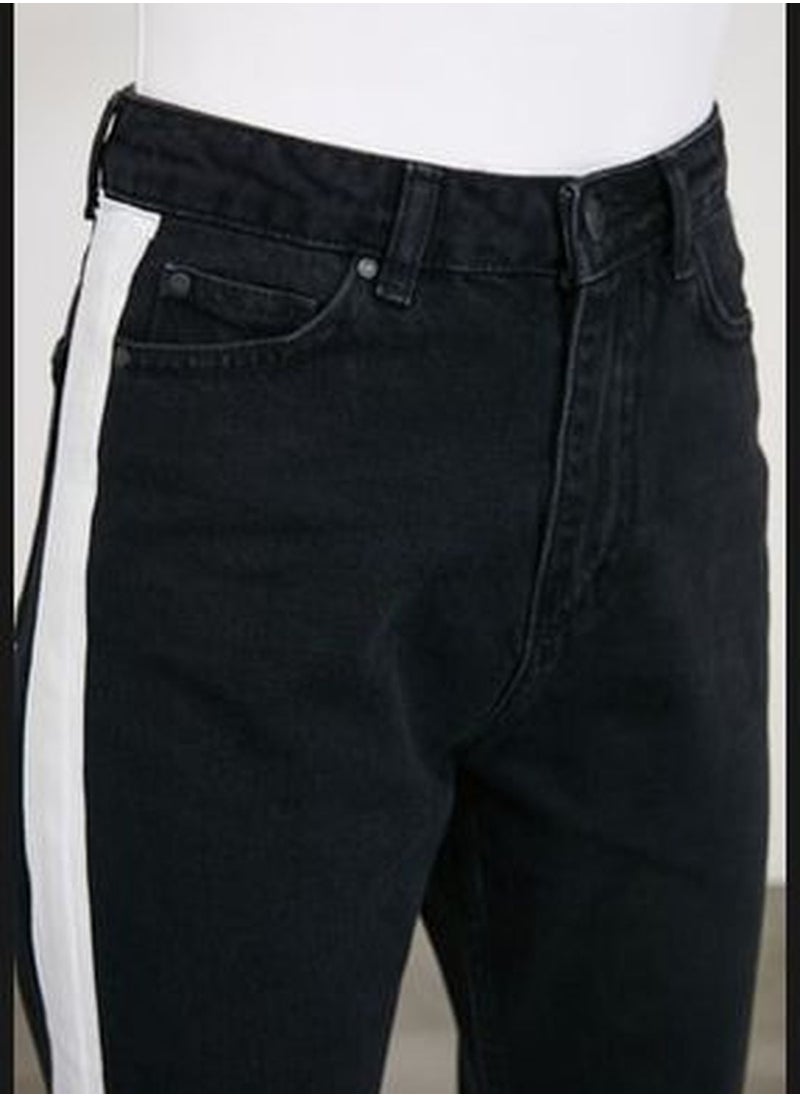 trendyol Black High Waist Mom Jeans with Side Stripes TWOAW21JE0719  - Image 4