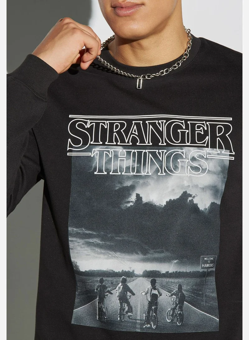 SP Characters Stranger Things Graphic Print Sweatshirt
