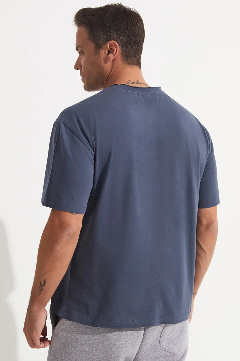 جون Men's Oversize Crew Neck Short Sleeve T-Shirt