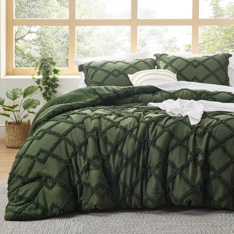 Bedsure Boho Comforter Set Queen  Olive Green Tufted Queen Size Comforter 3 Pieces Farmhouse Shabby Chic Embroidery Bed Set Soft Fluffy Geometric Pattern Bedding for All Seasons