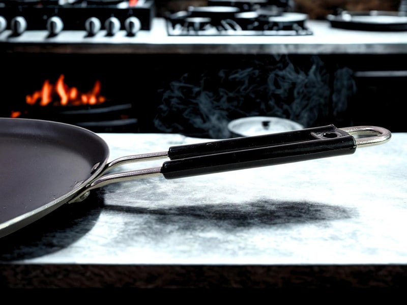 BARTN Pure Iron Heavy Induction Tawa for Roti/Chapati with Steel Handle | Premium Flat Bottom Induction Loha Tava with Health Benefits | Non-Toxic, No Chemical Layers| 10 Inch, 1.1 KG | Induction Compatible - Image 4