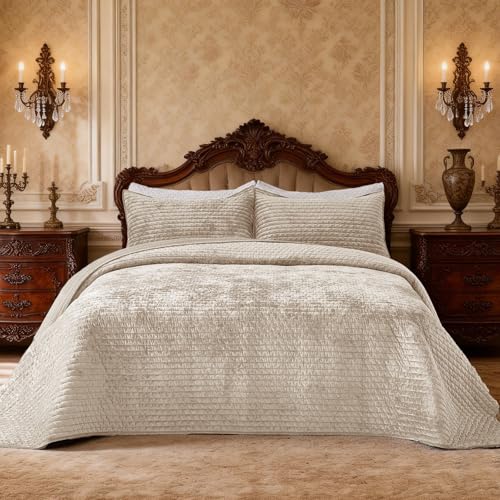 COCOPLOCEUS Luxury Velvet Quilt Set Oversized King Size 120x128 Striped Pick Stitch 3 Piece Bedspread with 2 20x36 Pillow Shams Soft Coverlet Bedding Set Lightweight Comforter for All Season Beige - Image 1