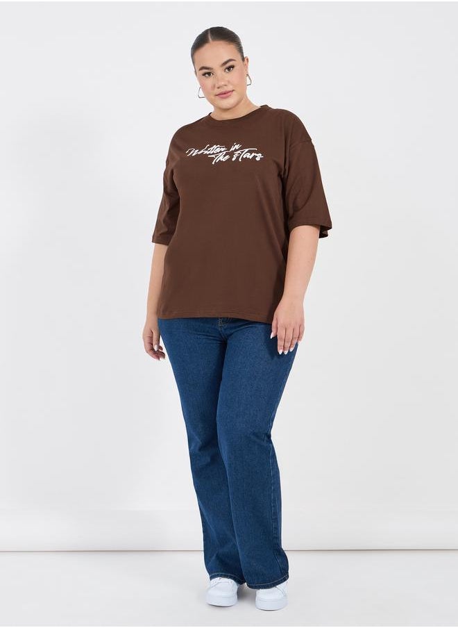 Styli Plus Size Slogan Print Round Neck T-Shirt  - Image 2