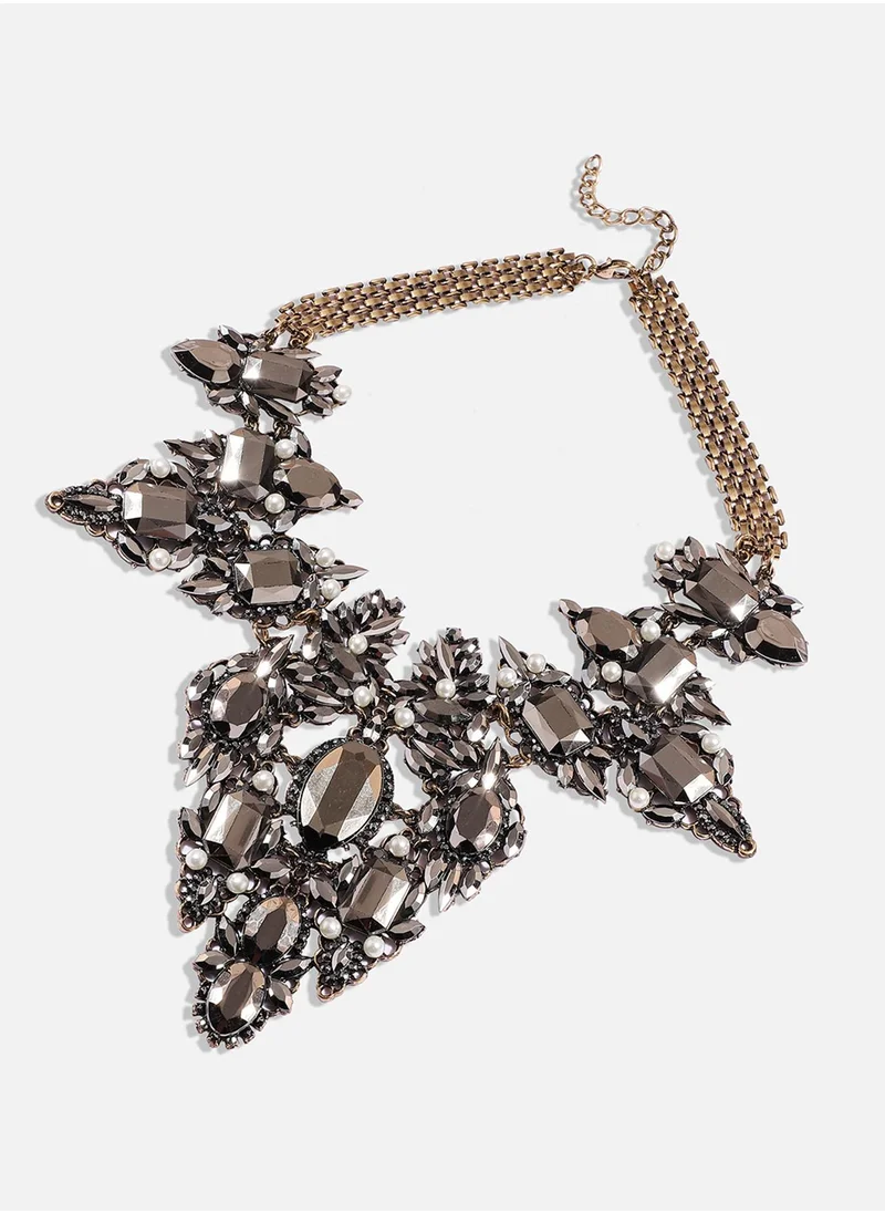 SOHI Metallic Minimal Stone Studded Necklace