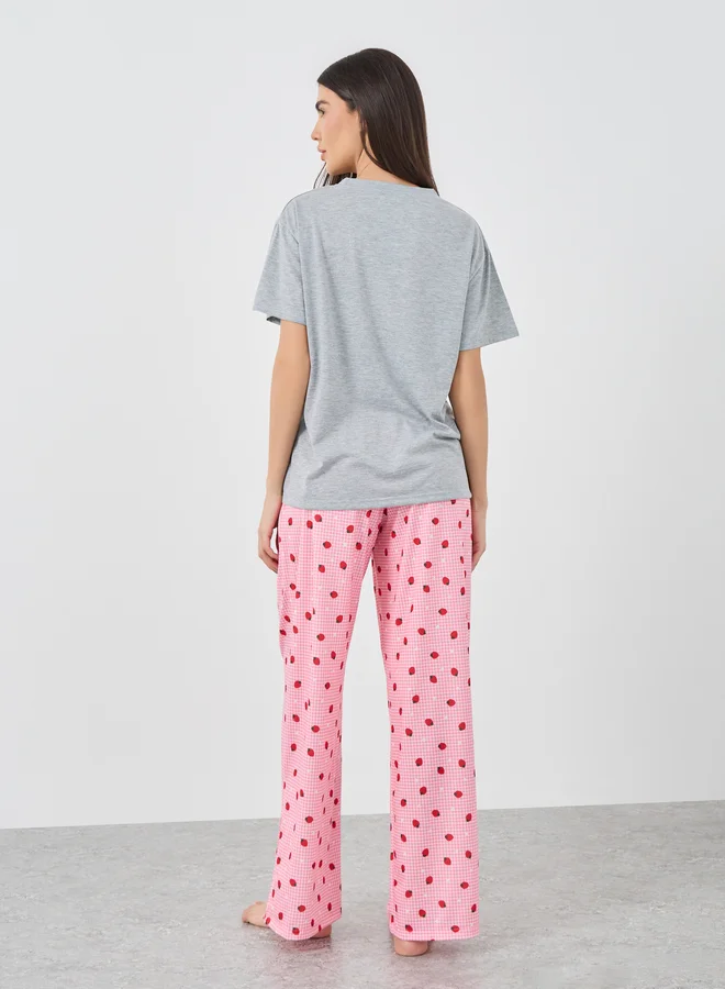 Styli Styli Women Strawberry Print Dropped Shoulder T-Shirt and Side Slit Pyjama Set