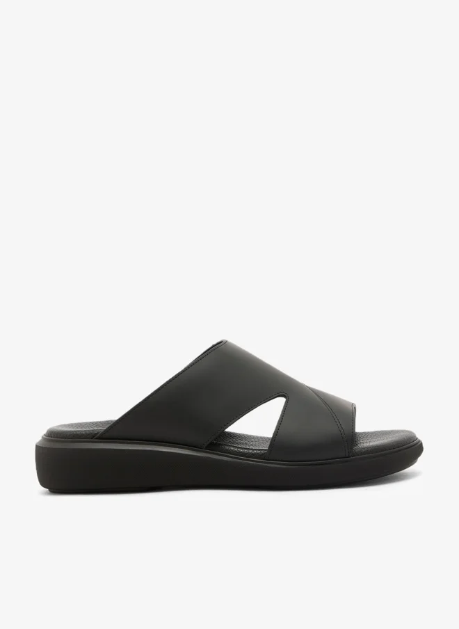 اومو كافالير صنادل عربية جلدية مريحة