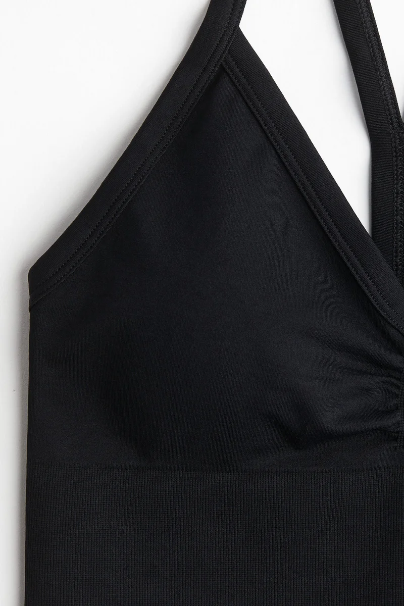 اتش اند ام Seamless Medium Support Sports bra with DryMove™