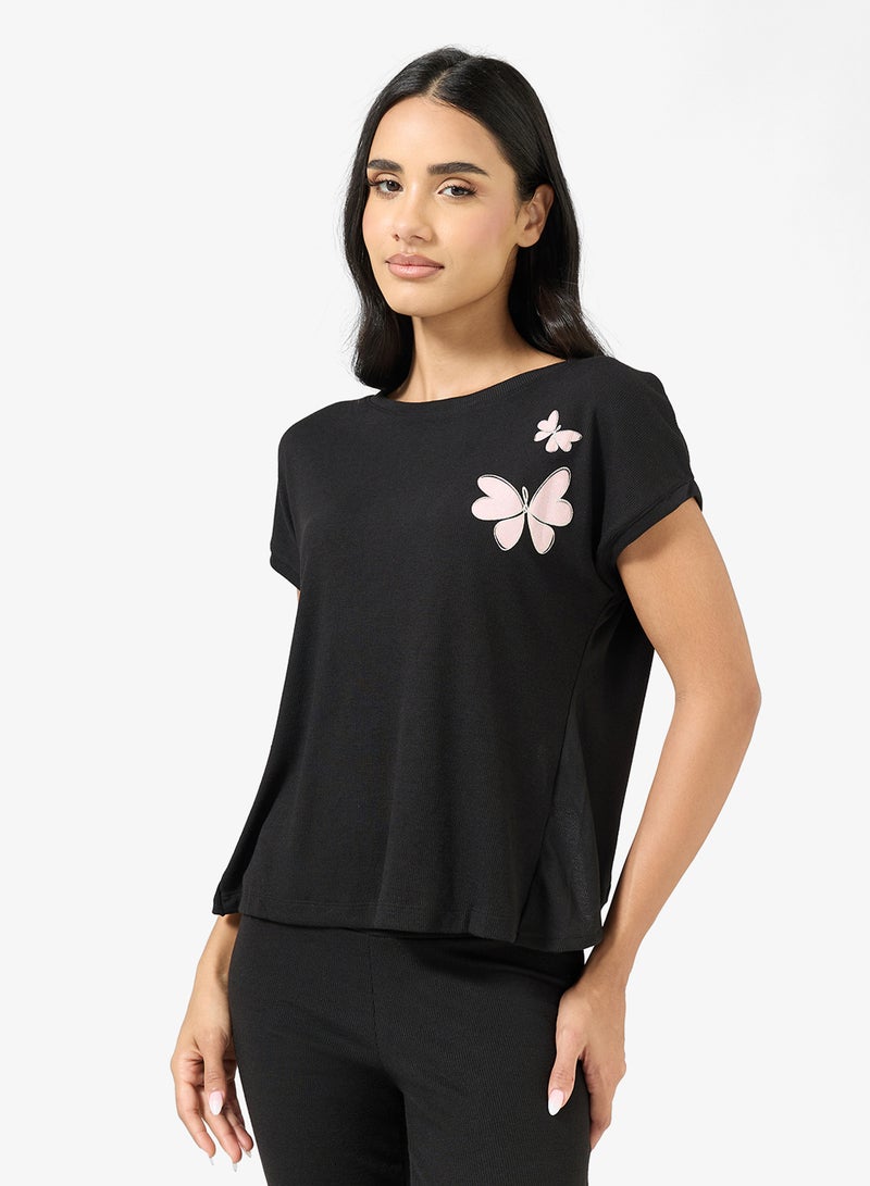 جينجر طقم بيجامة وتيشيرت بطبعة فراشة - Image 3