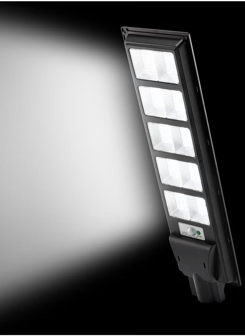 XiuWoo - A high-quality LED solar spotlight with a power of 300 watts human body induction Solar Light Energy Saving Remote Controlled Flood Light Lasts For Long Hours - Image 1