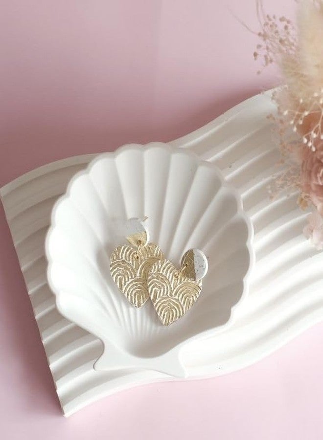 TREETRUNK® Handmade Concrete Shell Trinket Tray | Jewellery/Makeup/Table Organizer l Home Decor l Candle Tray | Multipurpose (9.5×9.5cm) White (Small Shell Shaped Tray) - Image 4