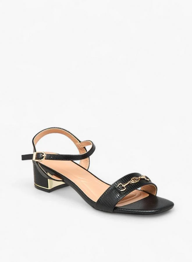 سيليست صنادل نسائية بكعب عريض وإبزيم